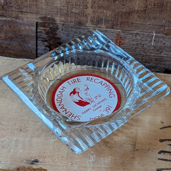 Vintage Glass Shenandoah Tire Ashtray - Picture 5 of 9